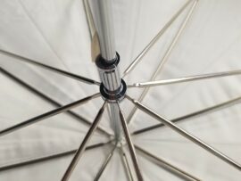 Kisobran crno srebrno beli 83cm studijski