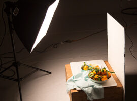 Softbox 40x40cm sa sijalicom 135W i stalkom 2m