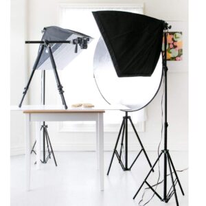 Softbox 40x40cm sa sijalicom 135W i stalkom 2m