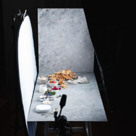 Softbox 40x40cm sa sijalicom 135W i stalkom 2m
